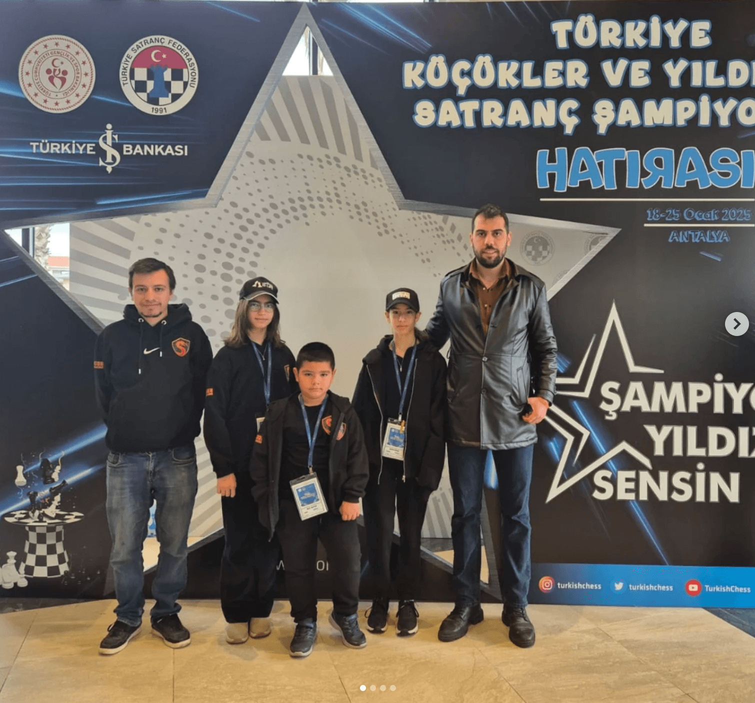 Dragon Satranç turnuva ekibi